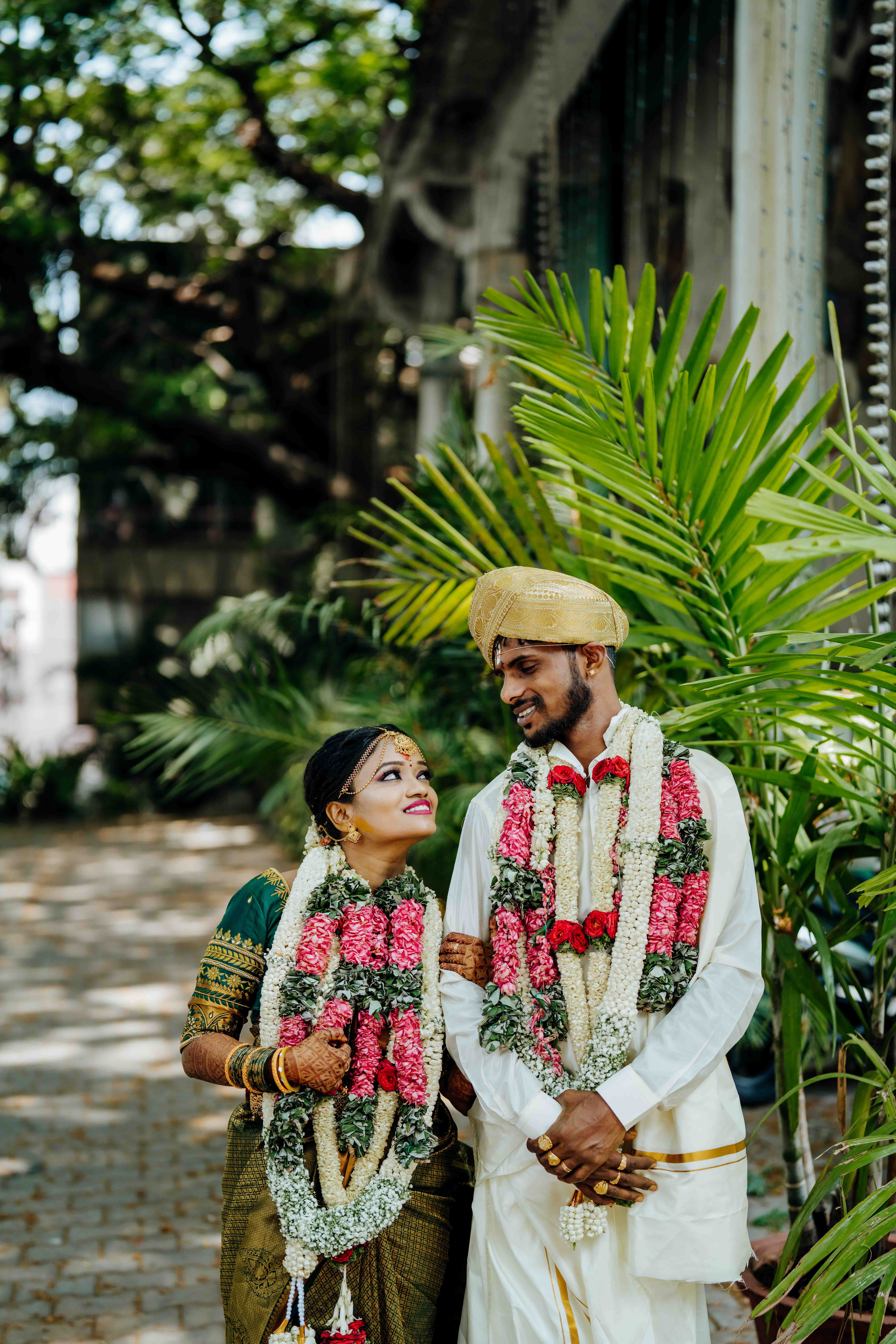 Best candid wedding photographers Bangalore